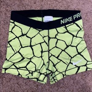 NIKE PROS *RARE DESIGN*